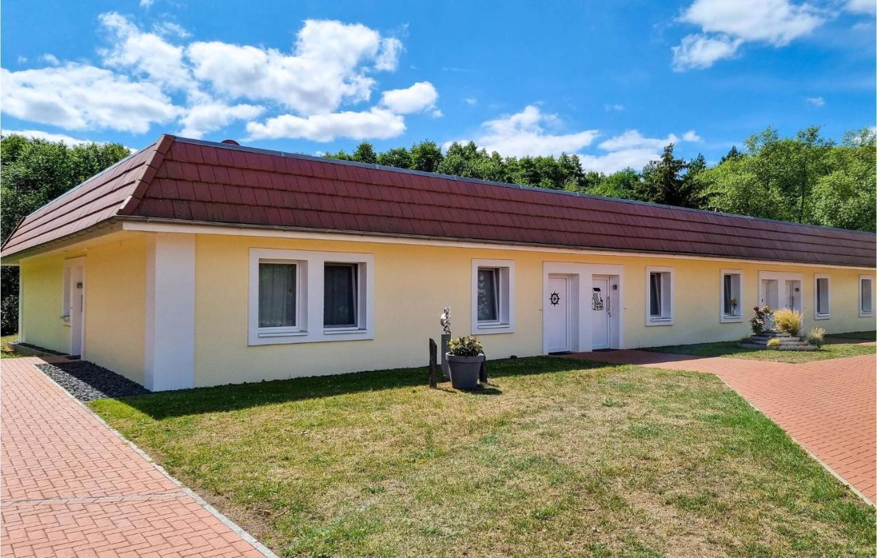 Lovely Apartment In Passow Ot Charlottenho Zahren ภายนอก รูปภาพ